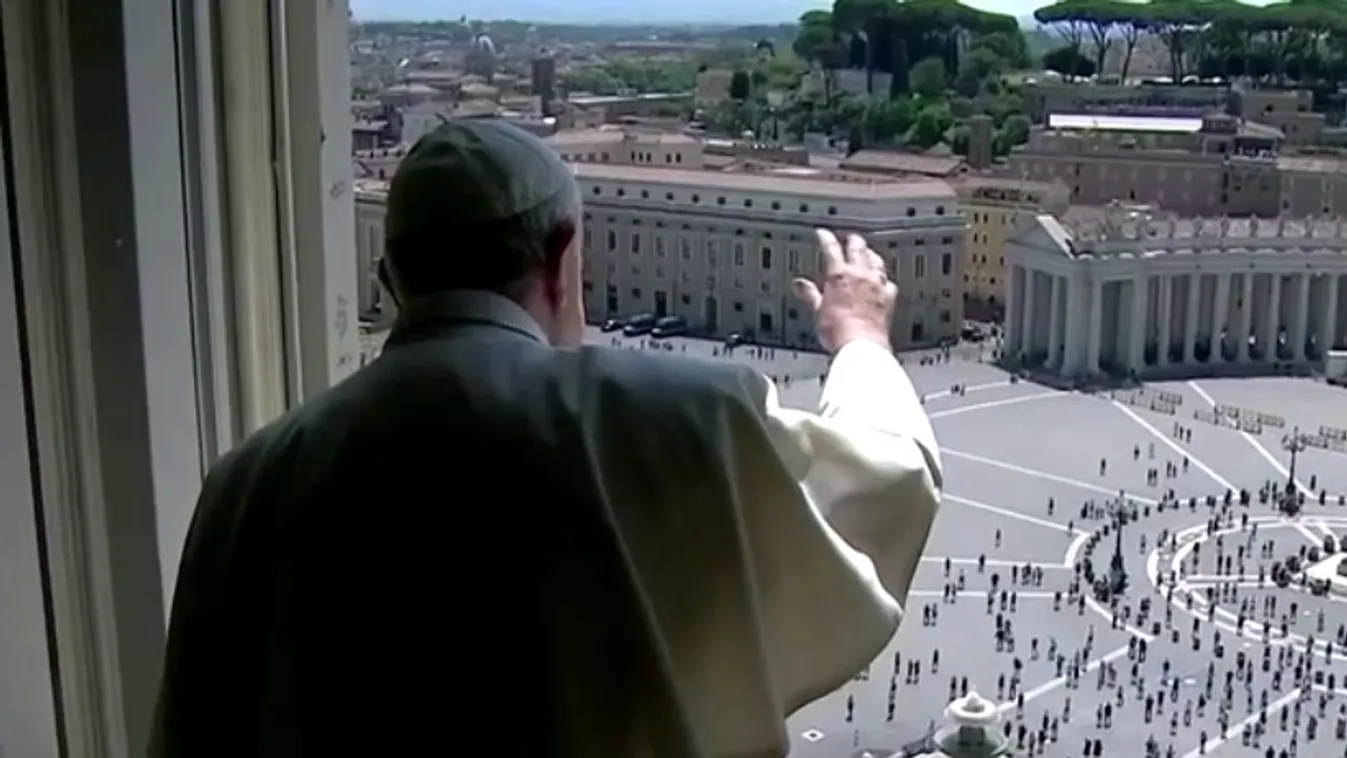Hetek óta először nem volt üres a Szent Péter tér a pápa vasárnapi beszéde alatt