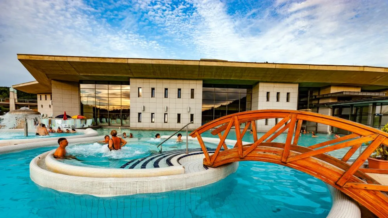 Tenger helyett vidékre vágynak a magyarok az idén egy elemzés szerint