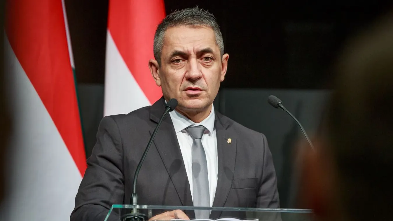 A kettős állampolgárságról szóló törvény elfogadása az elmúlt tíz év nemzetpolitikájának legfontosabb mérföldköve