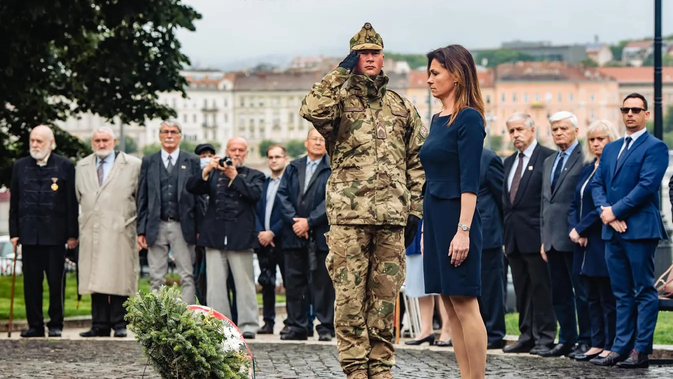 Varga Judit: Gloria Victis!