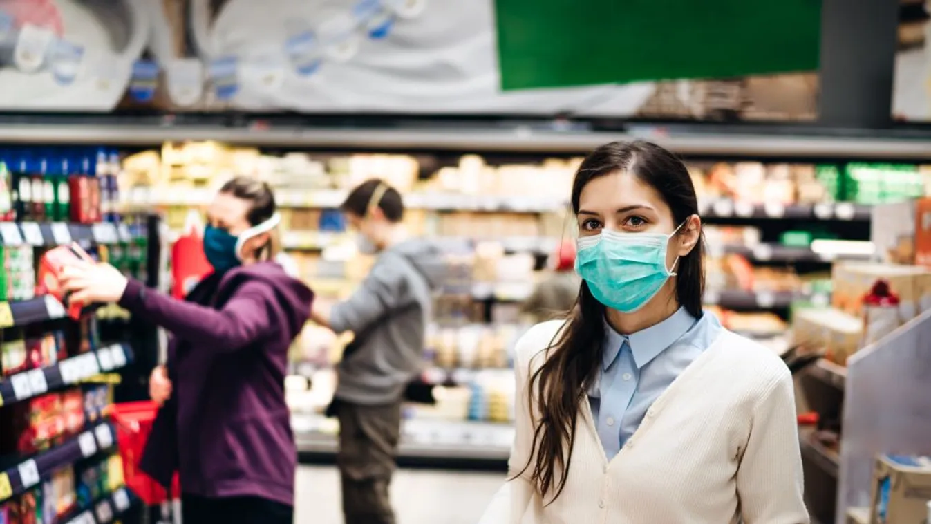 Megszűnt az idősek vásárlási idősávja