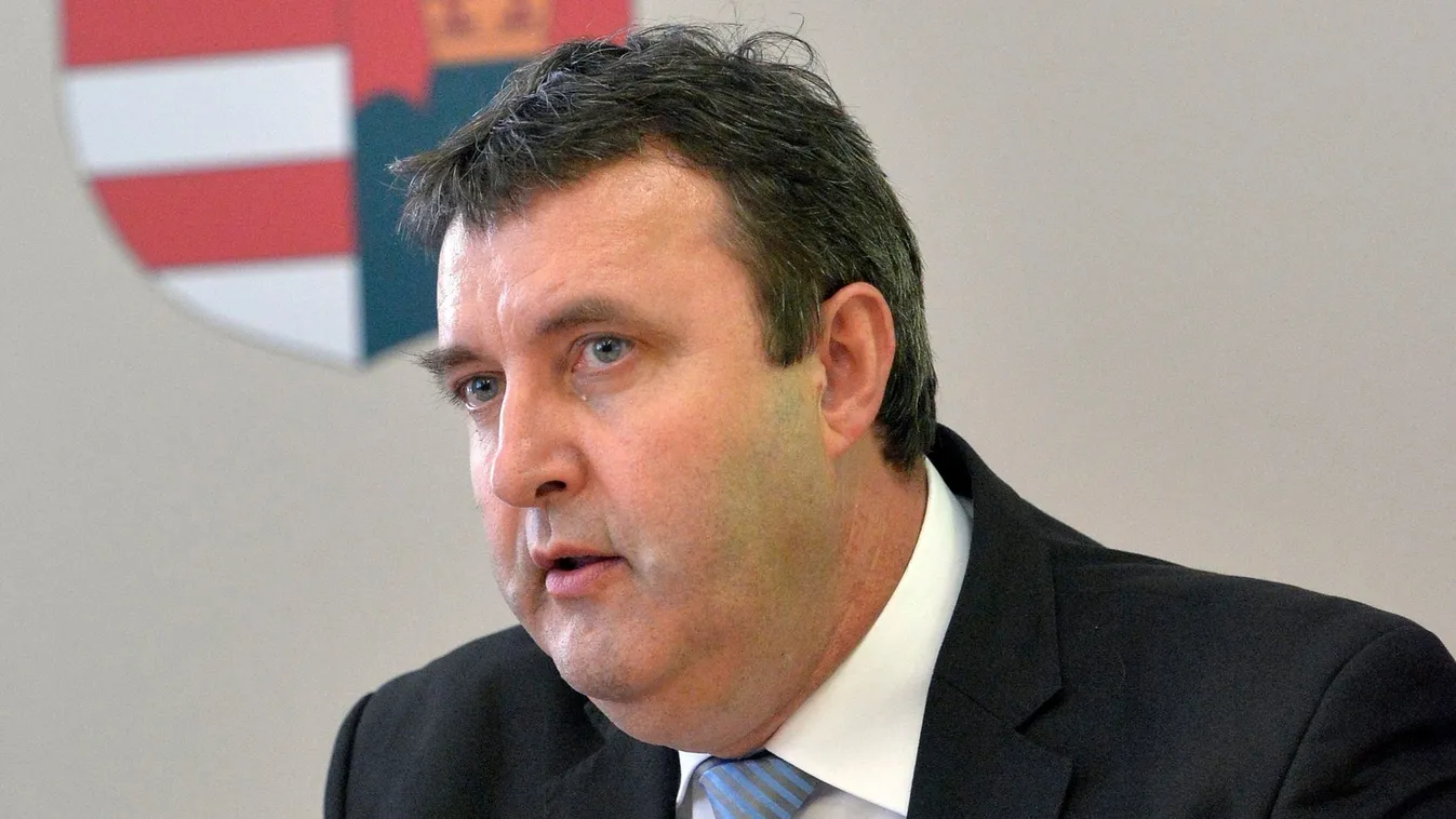 Palkovics: 22 milliárd forint többletforrás a kutatóintézet-hálózat működésére