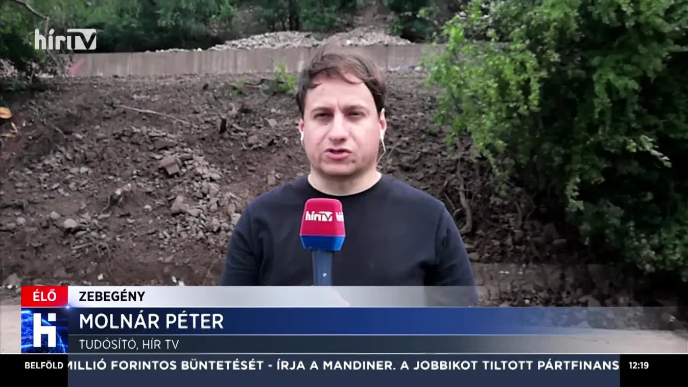 Hajók segítik a közlekedést