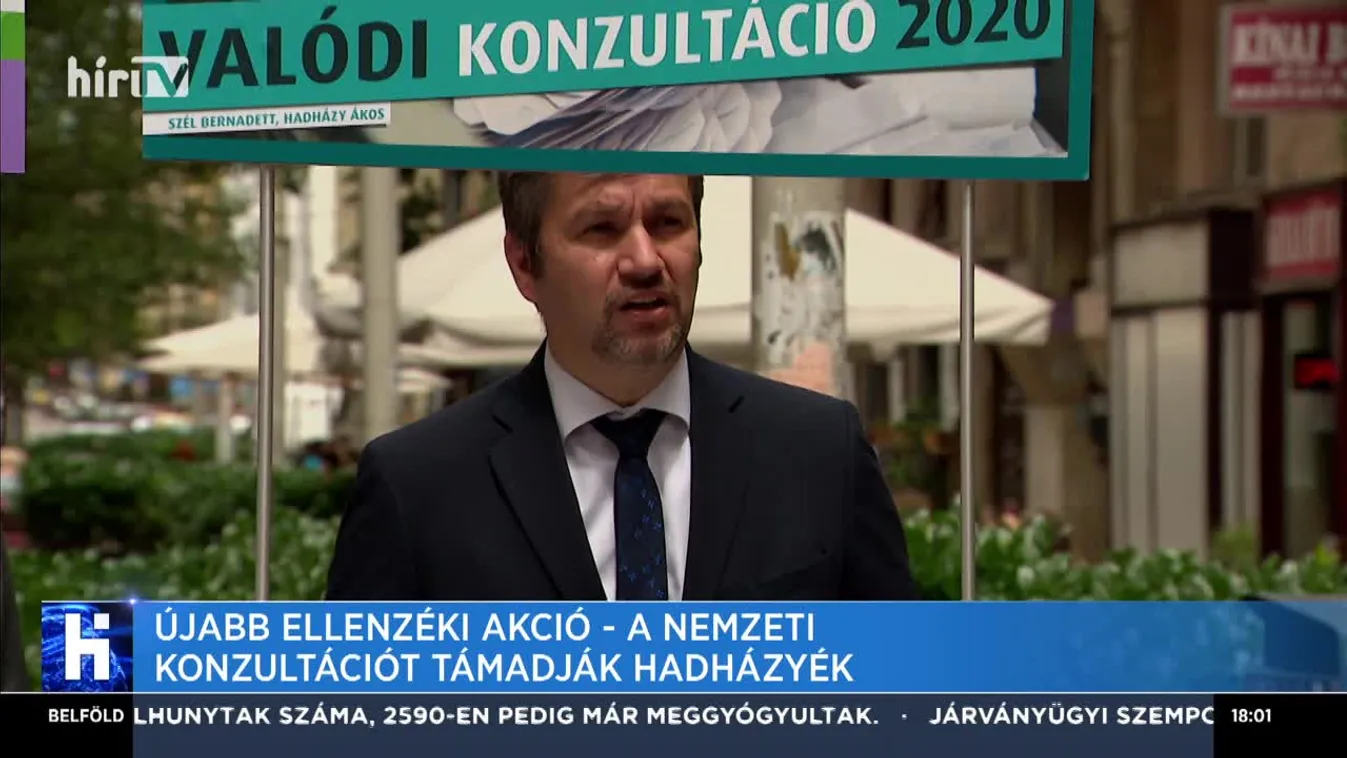 Újabb ellenzéki akció - a nemzeti konzultációt támadják Hadházyék