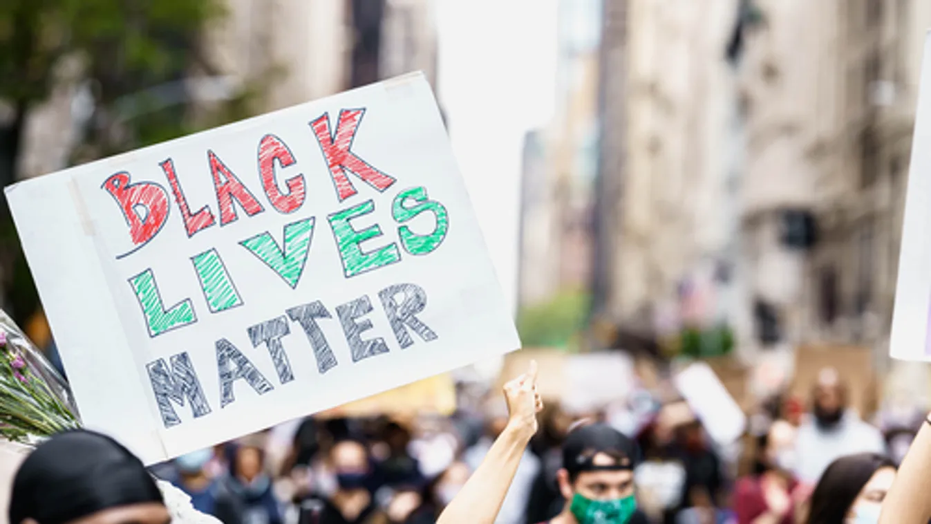 New York eltávolítaná Theodore Roosevelt szobrát