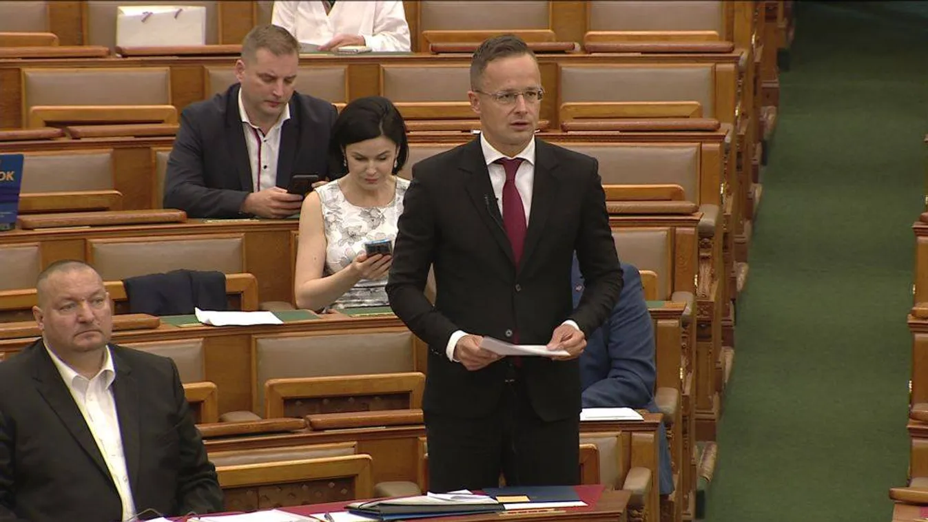 Szijjártó Péter: Köszönet minden magyar embernek!