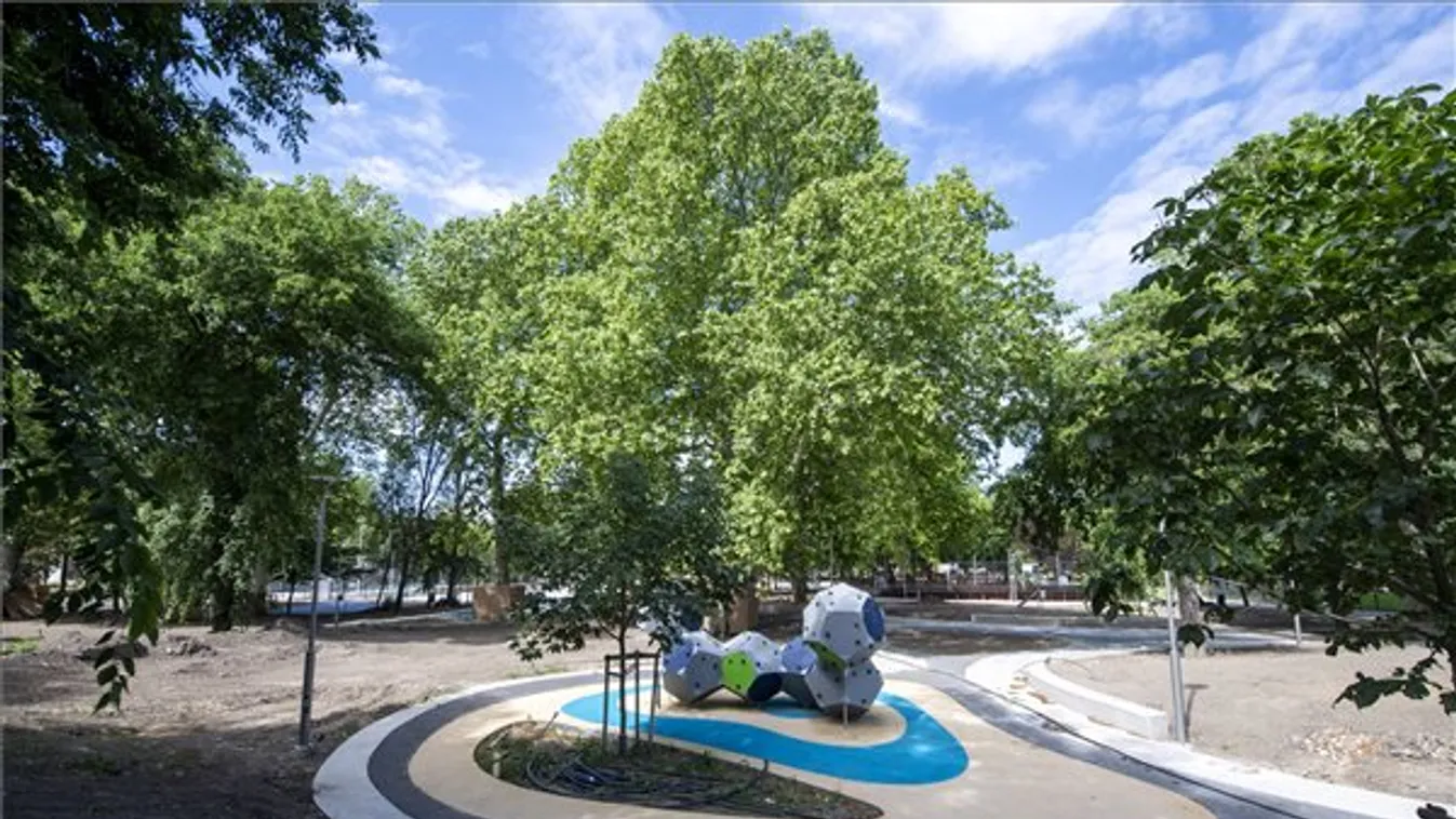 Őszre befejeződik a kert- és tájépítészeti felújítás második üteme