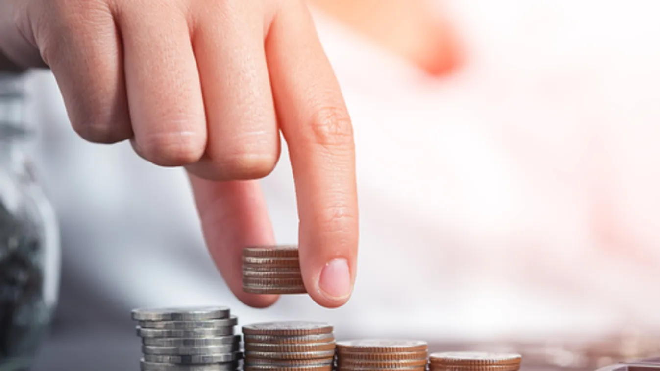 PM: Magyarország megtartotta versenyképességi pozícióját