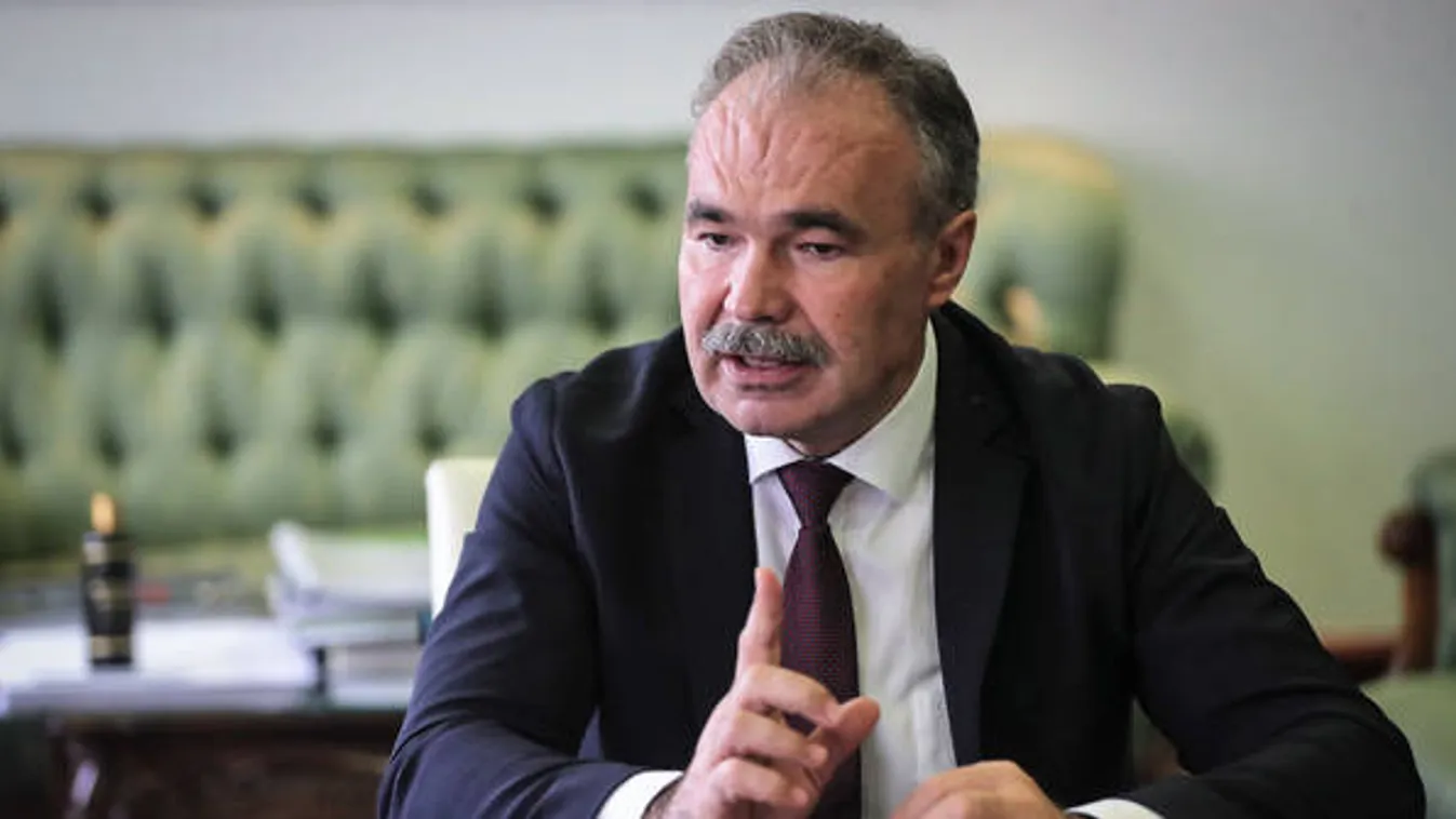 Agrárminiszter: Öntözésfejlesztésre is pluszpénzt ad a kormány