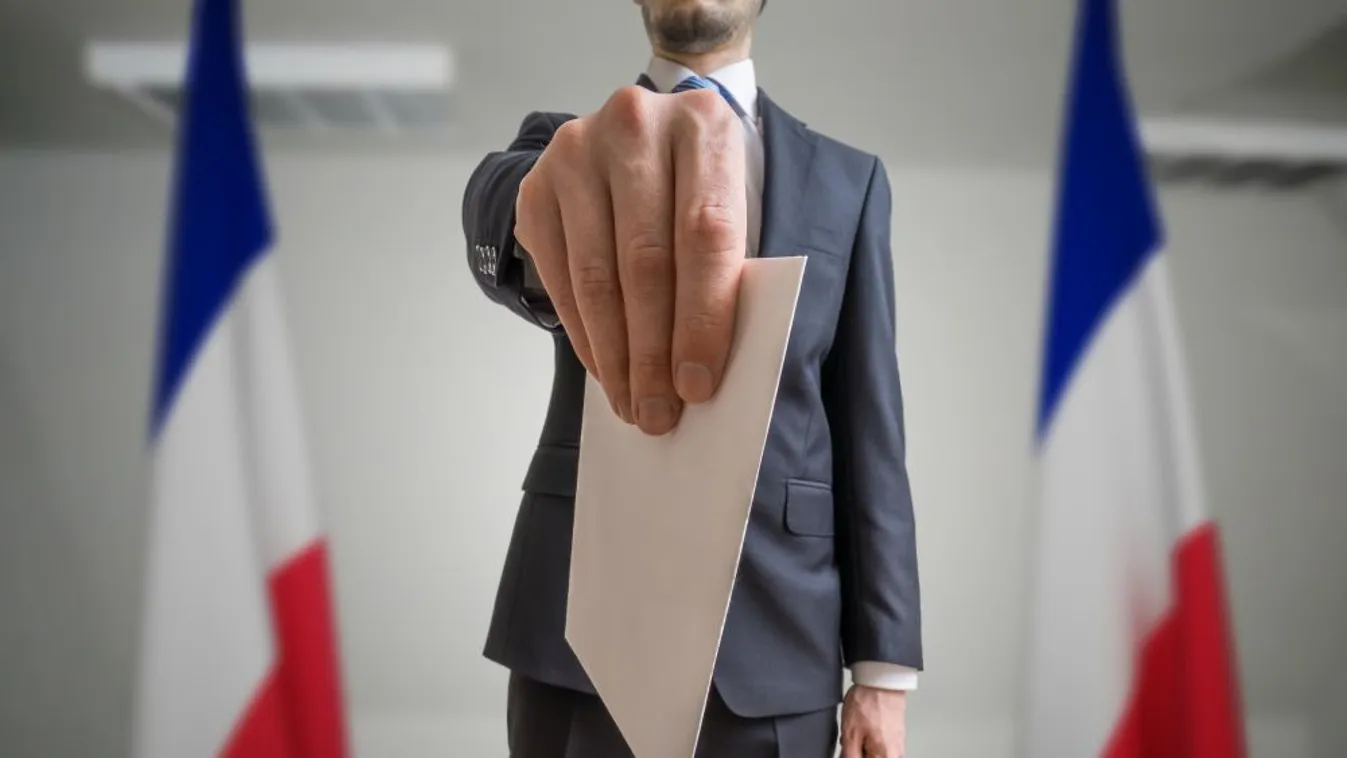 A helyhatósági választások második fordulóját tartják Franciaországban