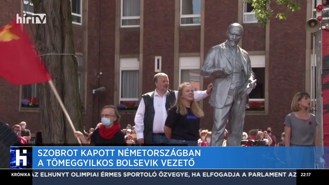 Szobrot kapott Németországban a tömeggyilkos bolsevik vezető