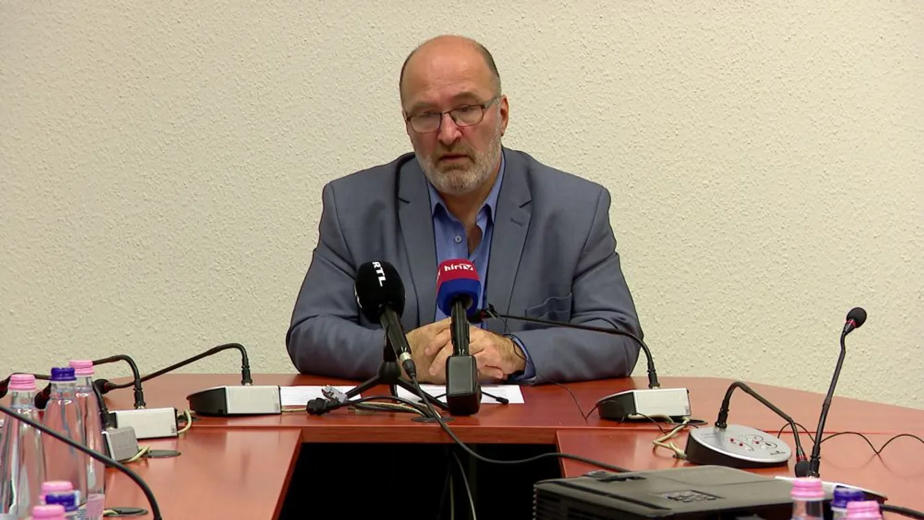 Pikó András közbeszerzés helyett önhatalmúlag döntött