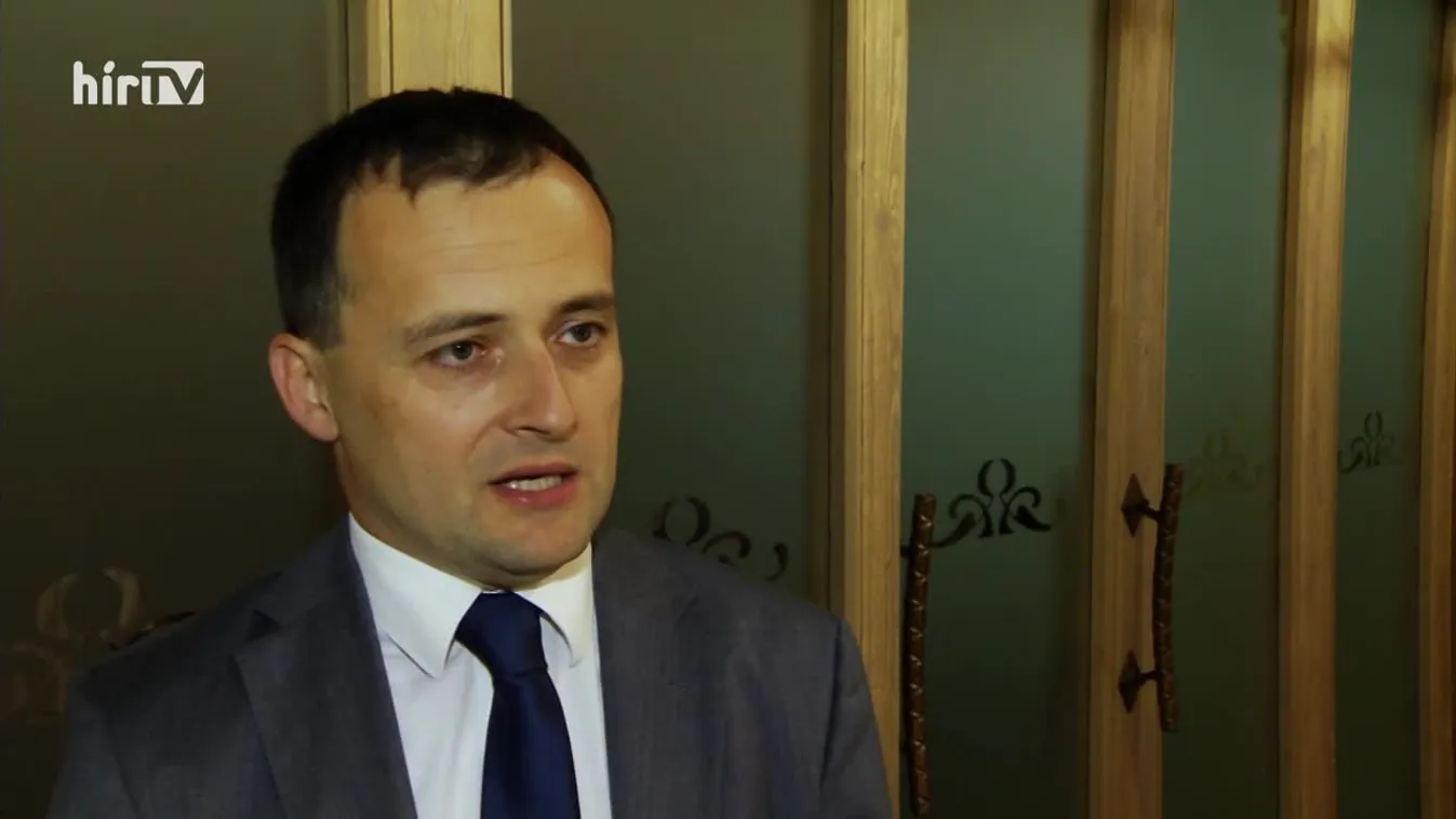 Soroló: Többféle mentőövet is dobtak a gazdáknak