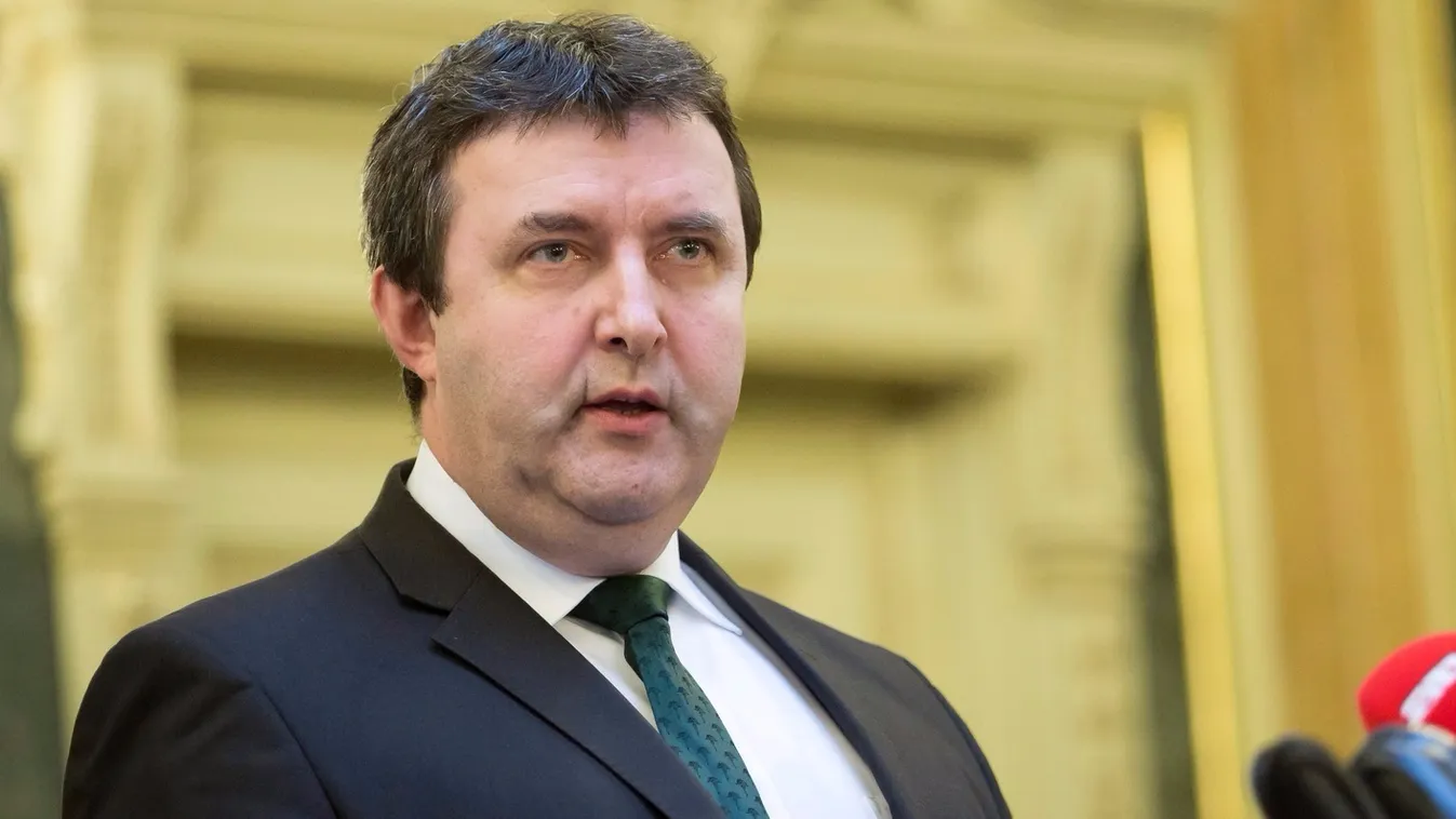 Palkovics: Tizennyolc nemzeti laboratórium kialakítása kezdődik meg