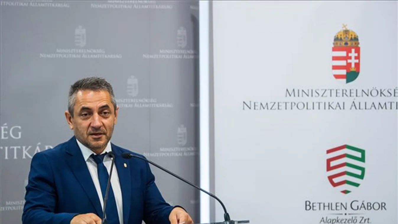 Potápi: Több mint 2,2 milliárd forintos támogatás a külhoni magyar közösségeknek