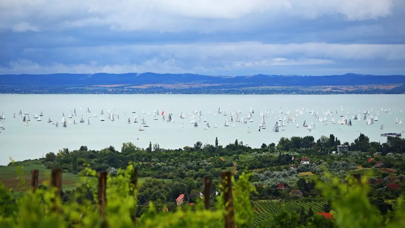 Az idén is Kék Hullám Zászlókkal minősítették a balatoni strandokat