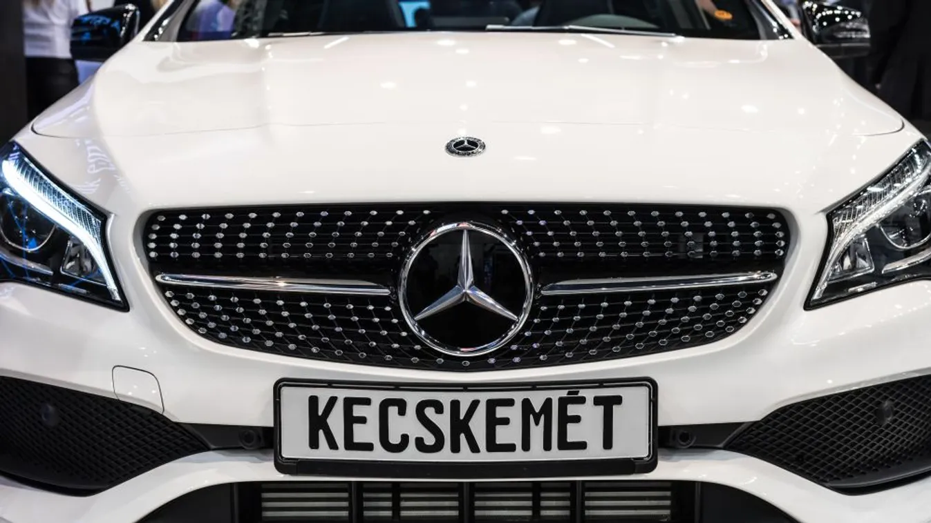 Kezdődik a hibrid autómodellek gyártása a kecskeméti Mercedes-gyárban