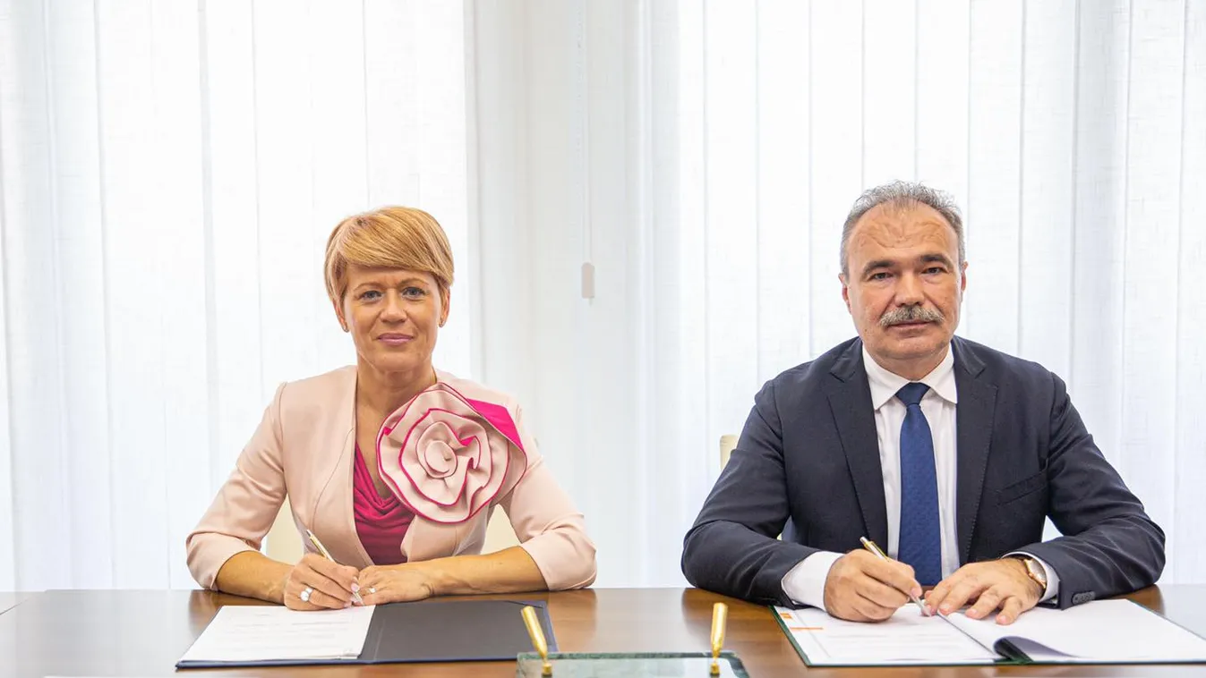 Együttműködési megállapodást írt alá a fenntartható erdőgazdálkodásról a magyar és a szlovén agrárminiszter