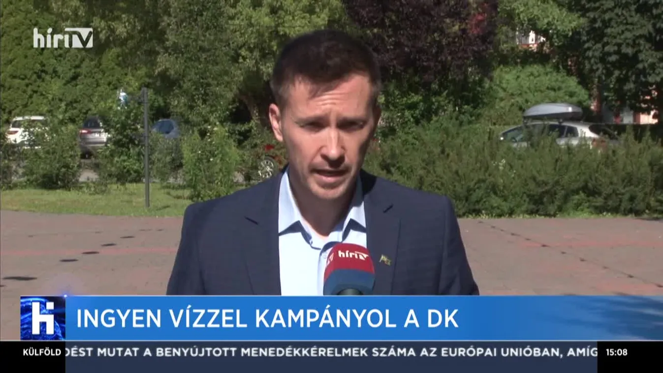 Ingyen vízzel kampányol a DK