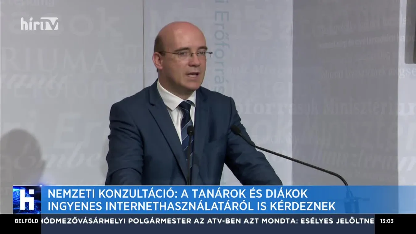 Nemzeti Konzultáció: A tanárok és diákok ingyenes internethasználatról is kérdeznek