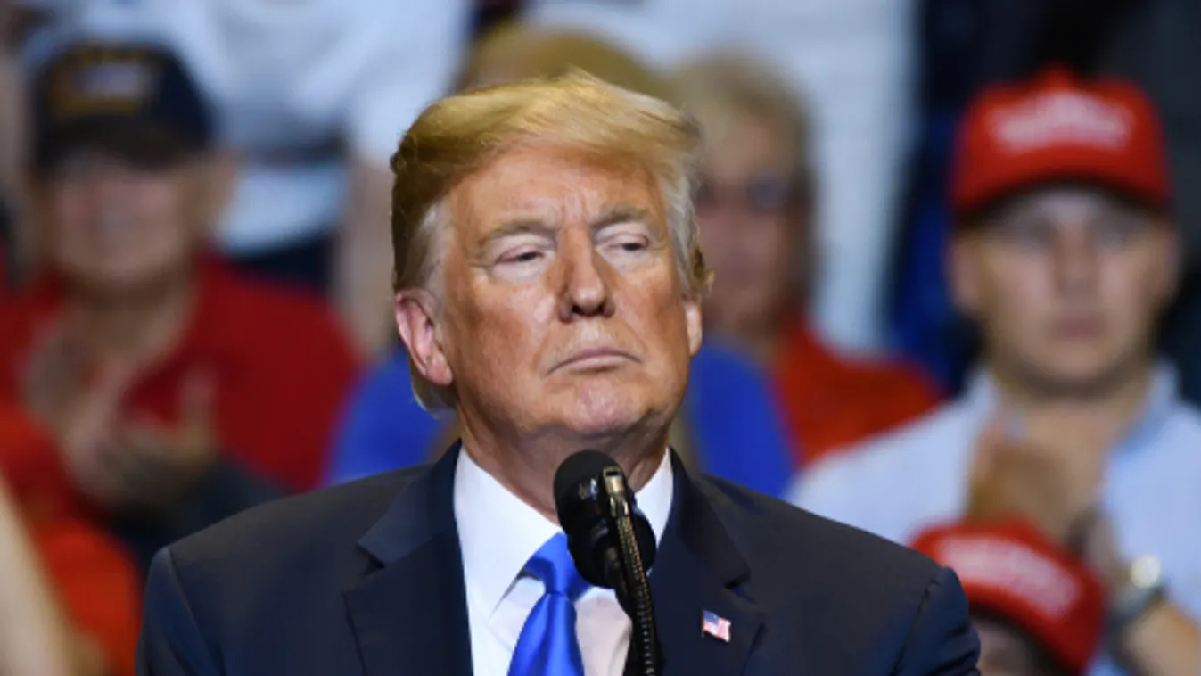 Donald Trump felvetette a novemberben esedékes elnökválasztás elhalasztását