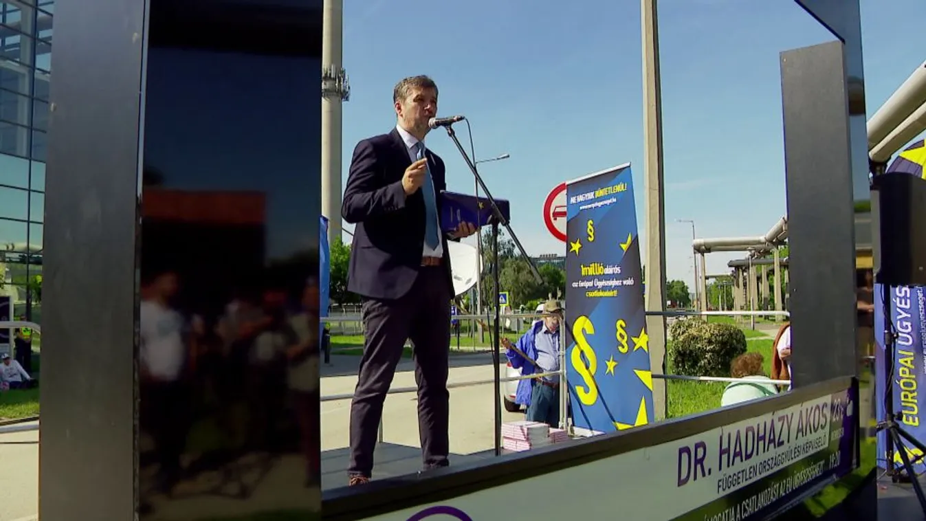 Hiába tagadják: Hadházy Ákos saját otthonába érkezhetnek a nemzeti konzultációs ívek