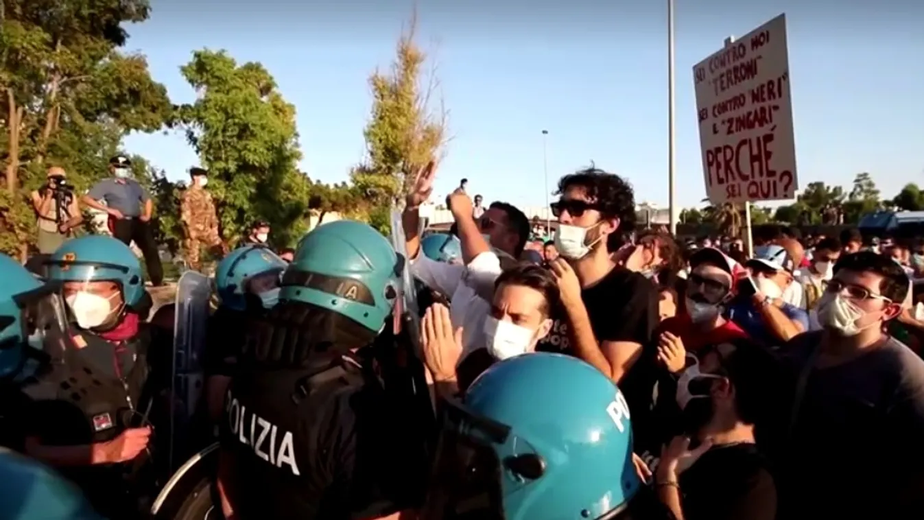 Erőszakos tüntetők támadtak Salvinire