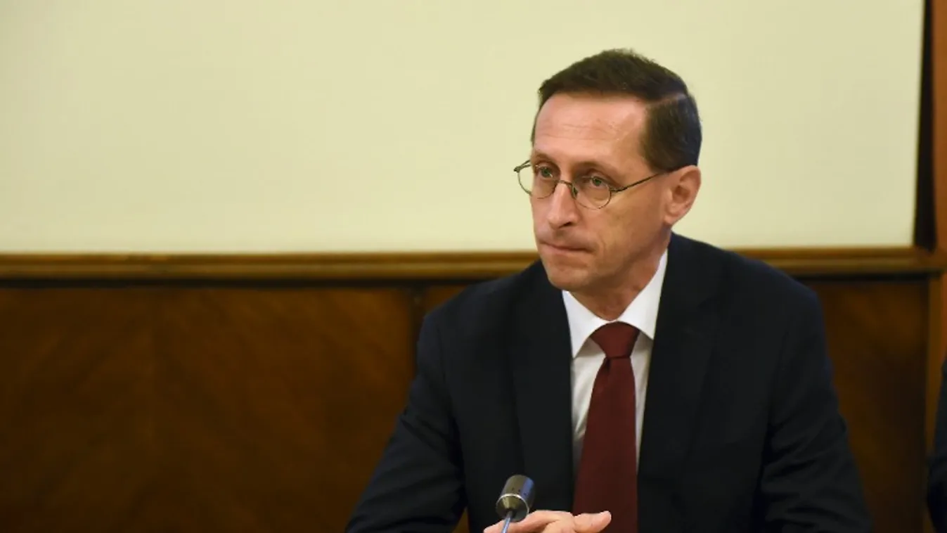 Varga Mihály: Kétmilliárd forintos panzióépítési pályázat indul