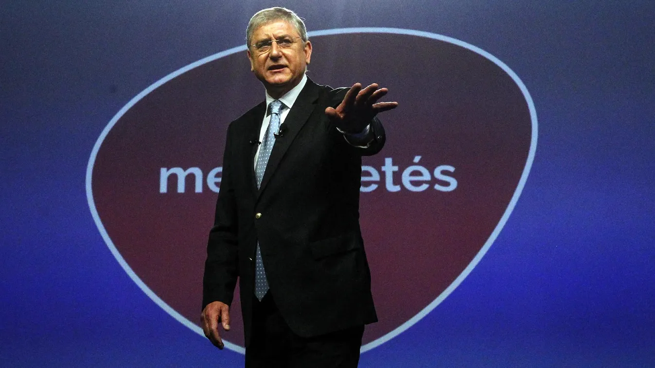 Szó nélkül tűri a teljes baloldal, hogy Gyurcsány megpróbálja visszahozni a kommunista diktatúra módszereit