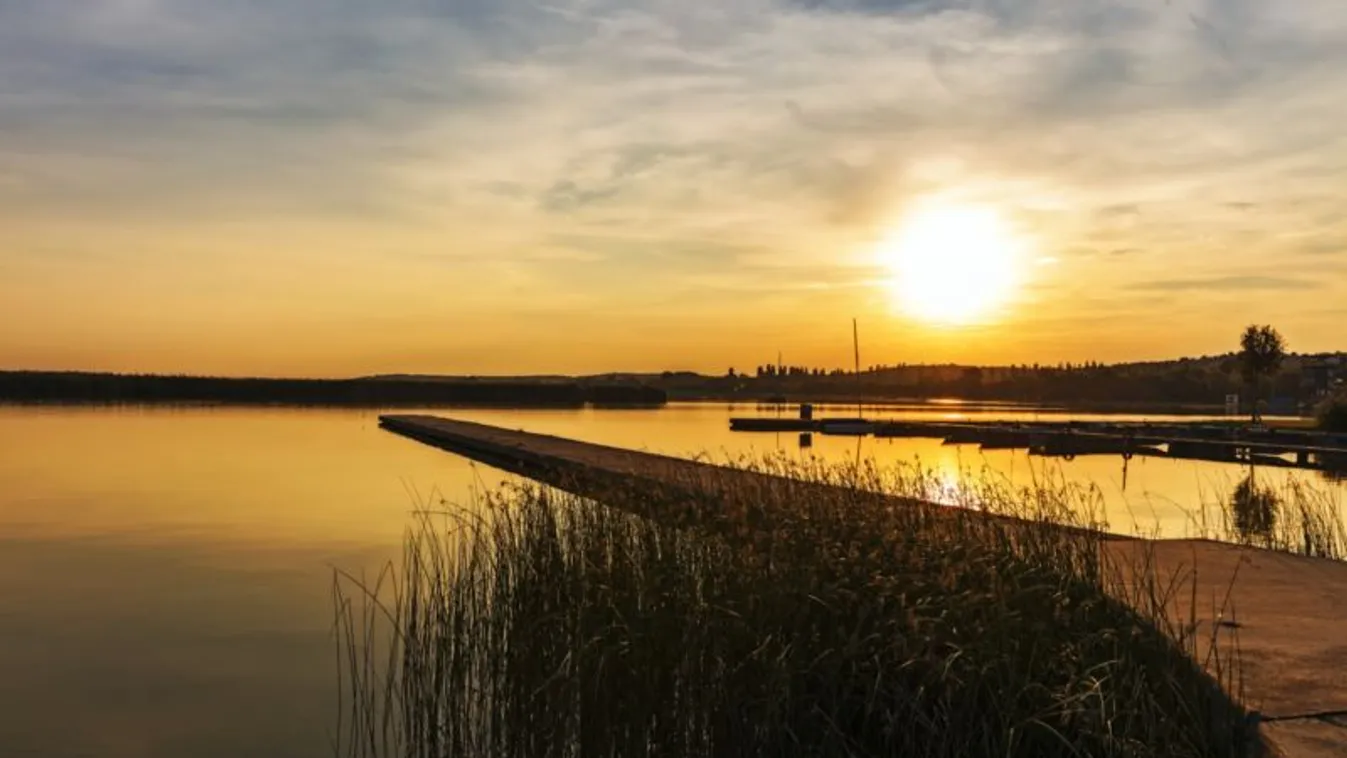 Petíciót adtak át a gárdonyi civilek a polgármesternek