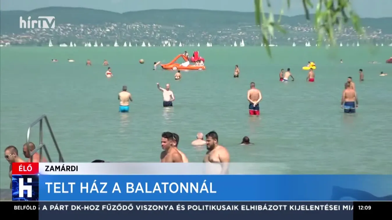 Telt ház a Balatonnál