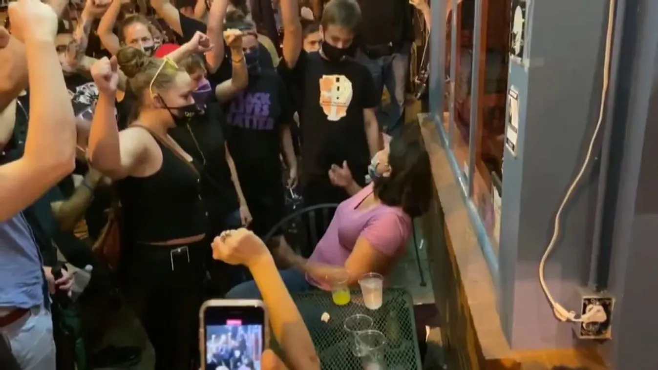 Antirasszista tüntetés Washingtonban