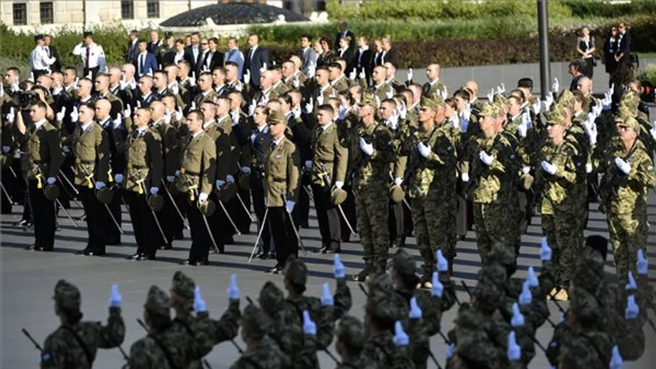 Benkő Tibor: Erős magyar honvédséget építünk