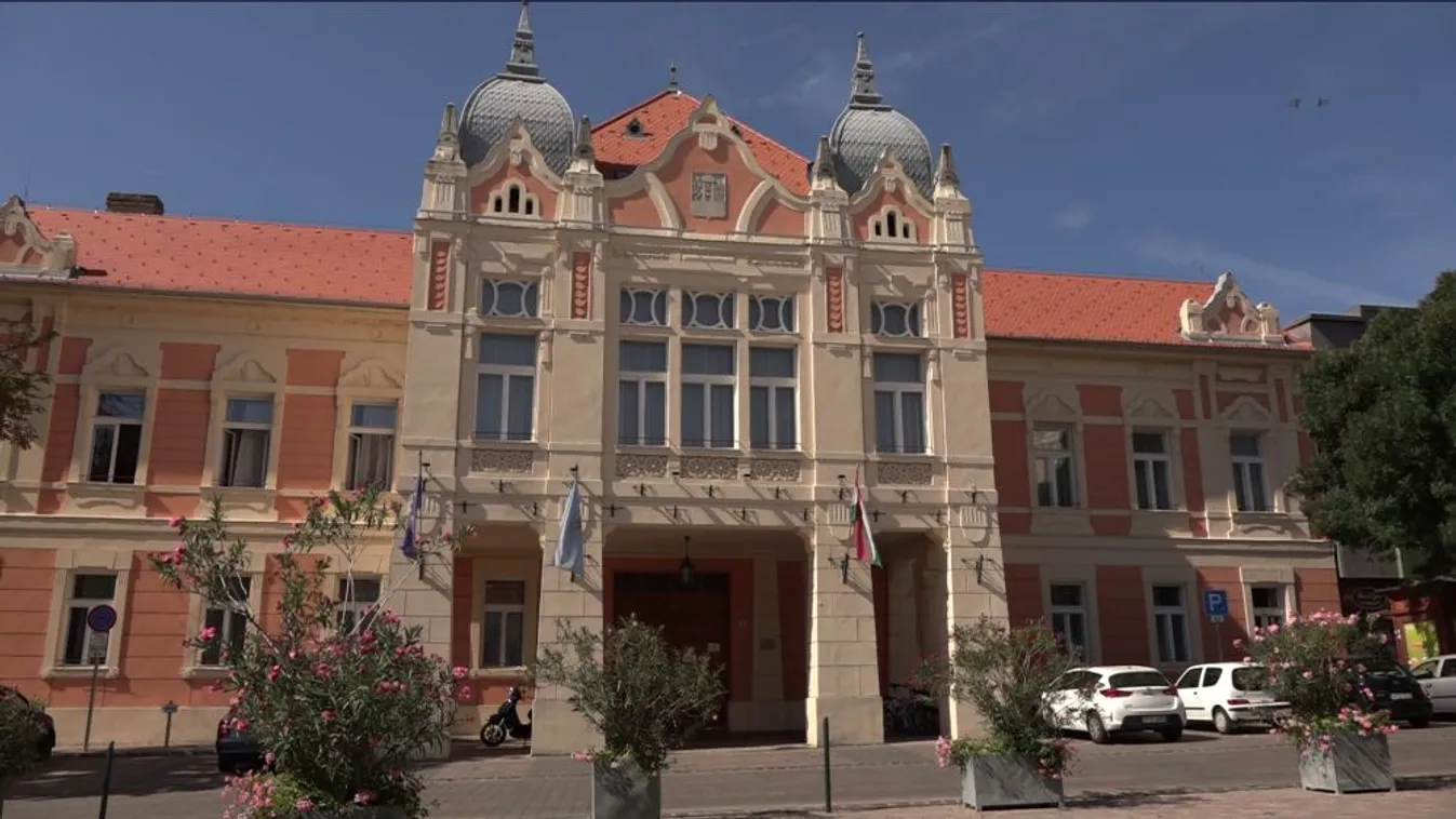 Törvényességi felhívást kapott Szekszárd