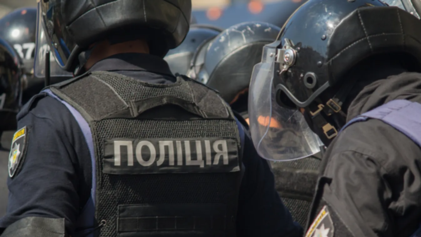 Újabb túszdráma Ukrajnában: egy férfi robbanószerrel fenyegetőzött egy kijevi bankban