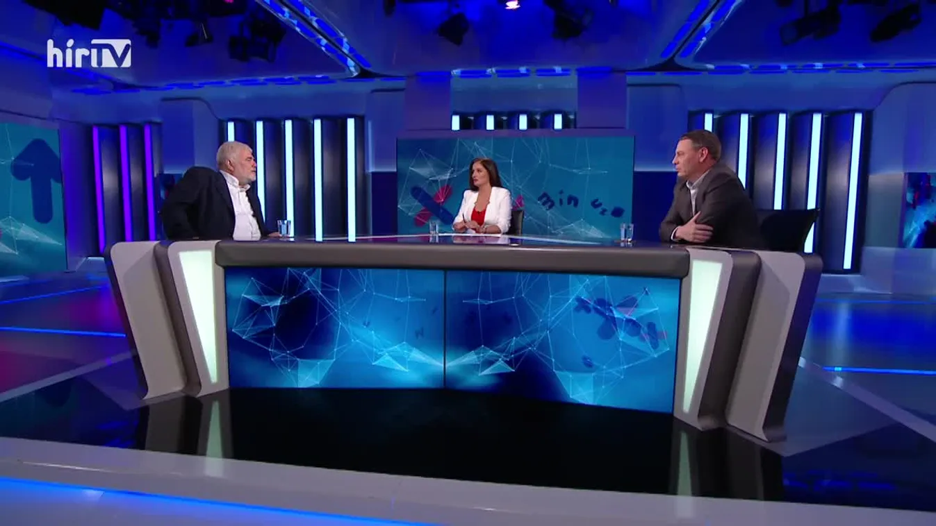 Plusz-mínusz: A Facebook módszeresen a liberális tartalmak javára dönt