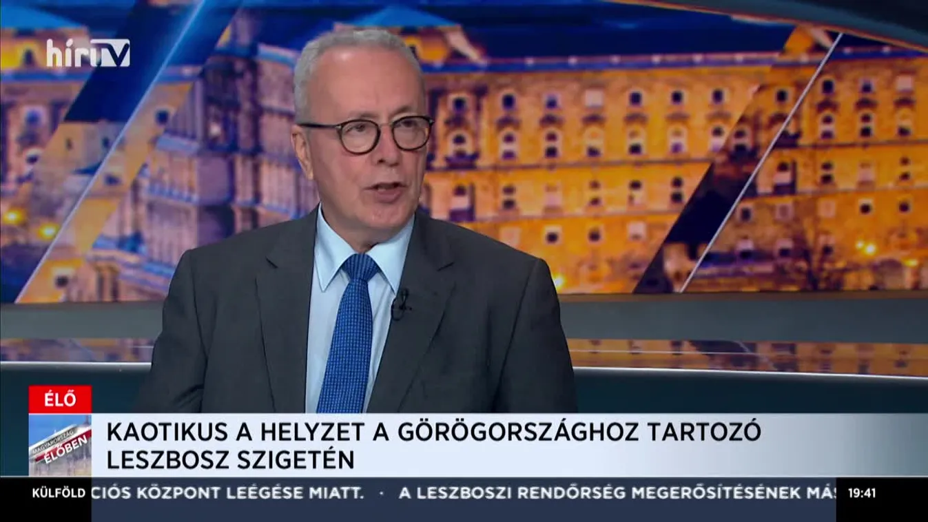 Bakondi: Magyarország felé indulhatnak a leégett menekülttáborból kitörtek