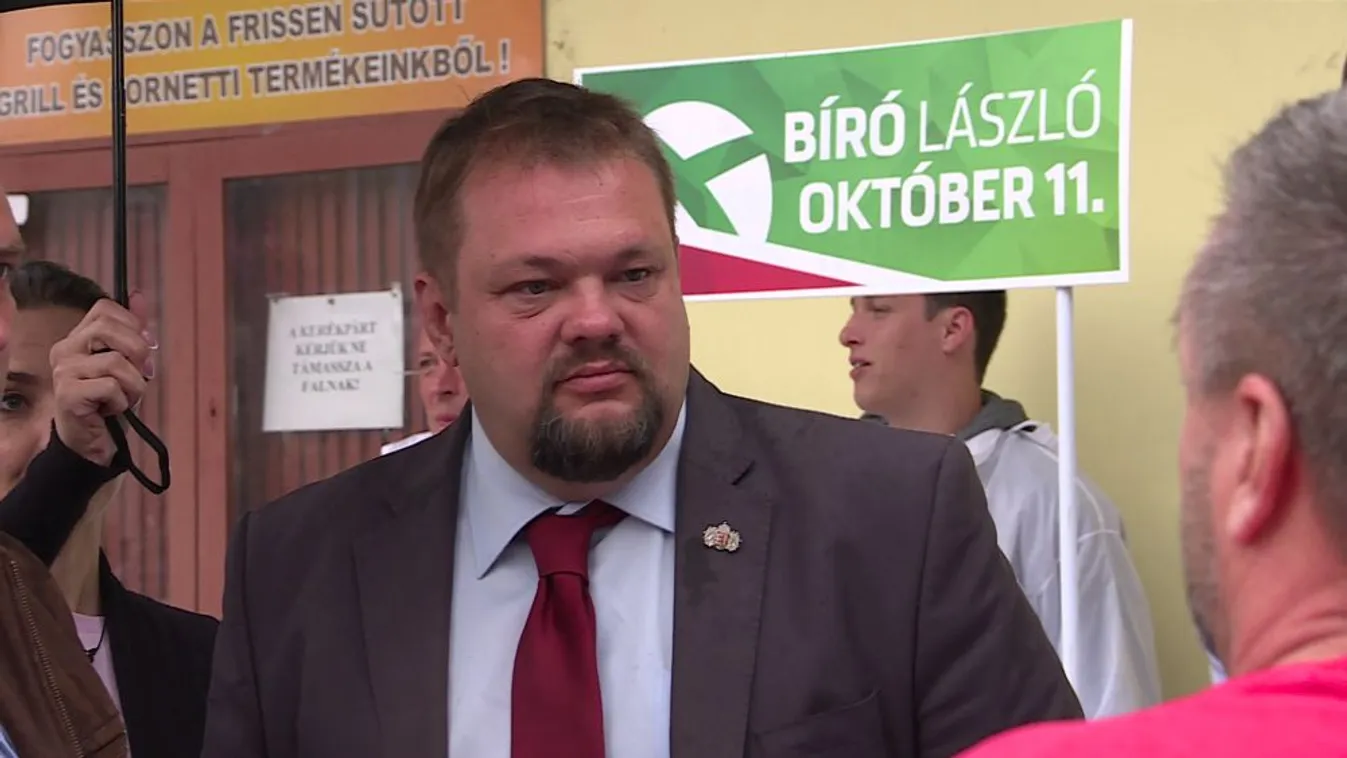 Lelövéssel fenyegette meg korábbi alkalmazottait a jobbikos Bíró László