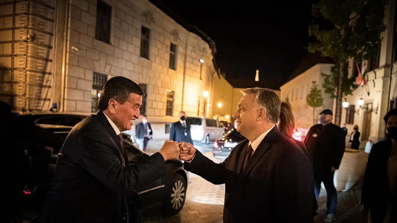 Hivatalos látogatásra érkezett Kirgizisztán elnöke