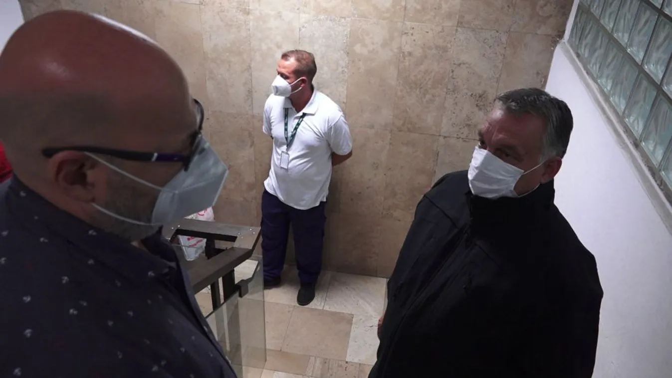 Orbán Viktor a Szent László Kórházba látogatott