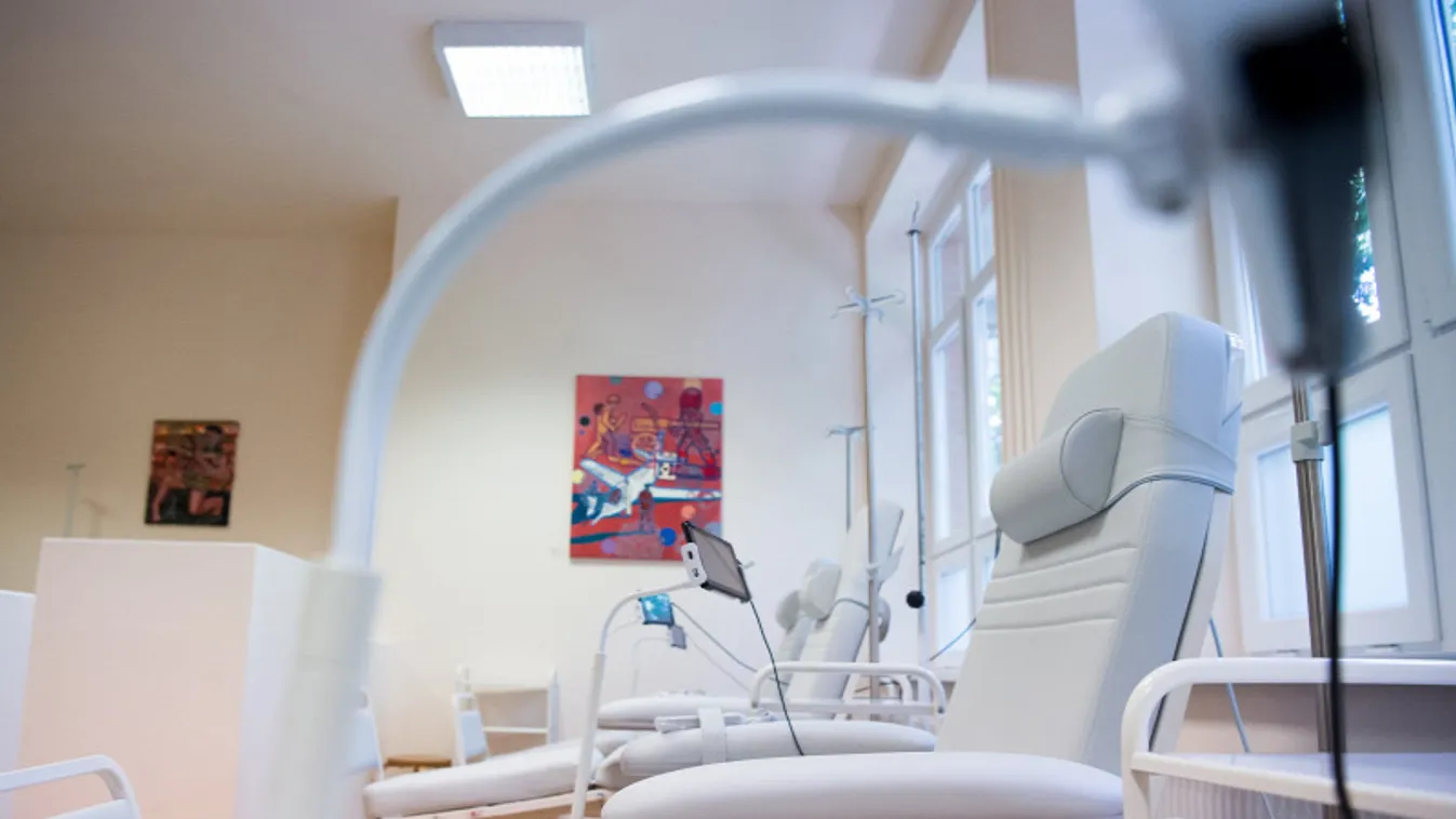 Jelentős fizetésemelés! Az orvosi bér megduplázásáról tárgyal a kormány