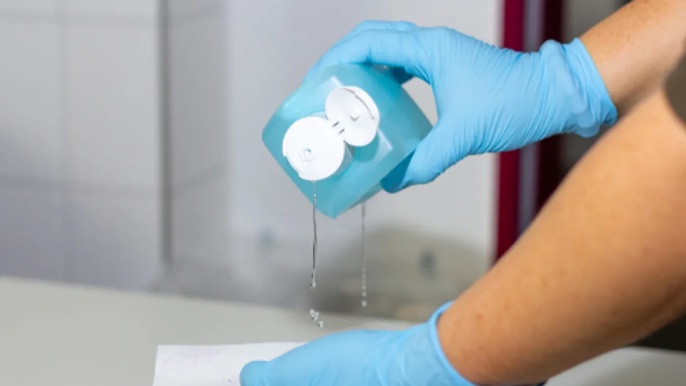 Fertőtlenítőszereket kaptak a debreceni bölcsődék és óvodák