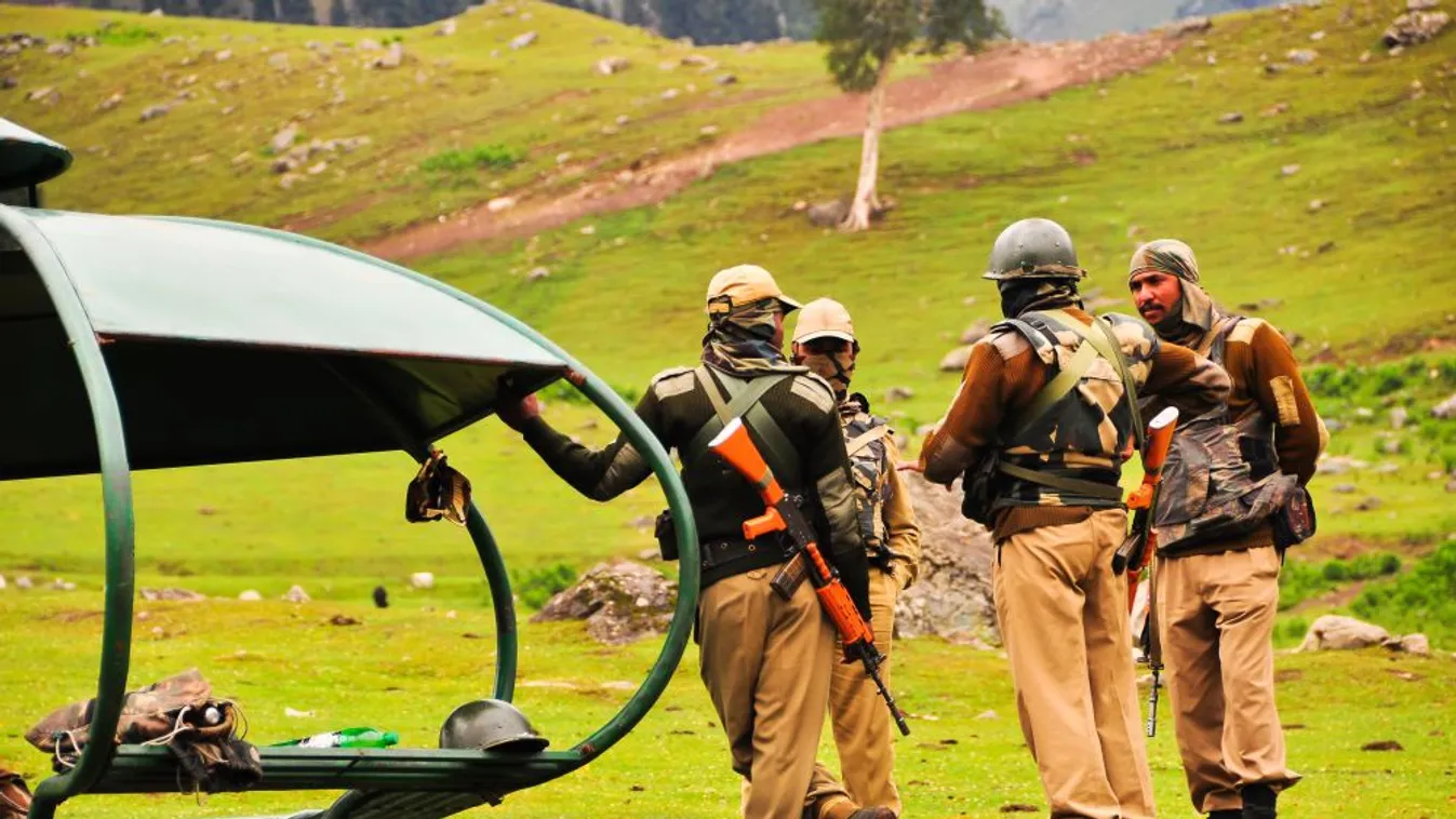 Újdelhi és Peking nem küld további csapatokat a határmenti övezetbe