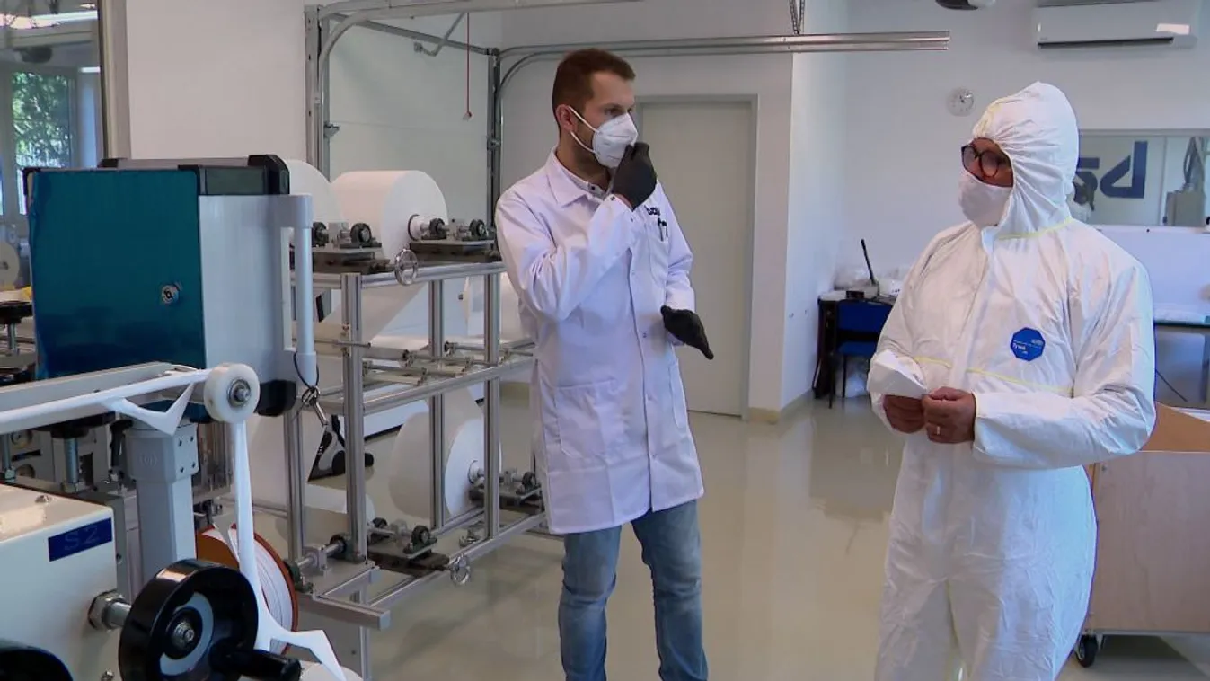 A nagy maszkteszt Panaszkönyv módra