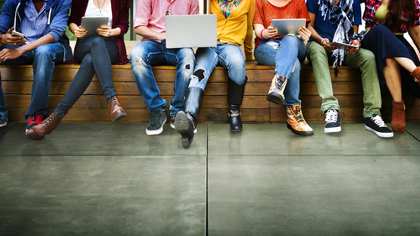 A magyar fiatalok helyben boldogulásáról tartottak konferenciát Hollókőn