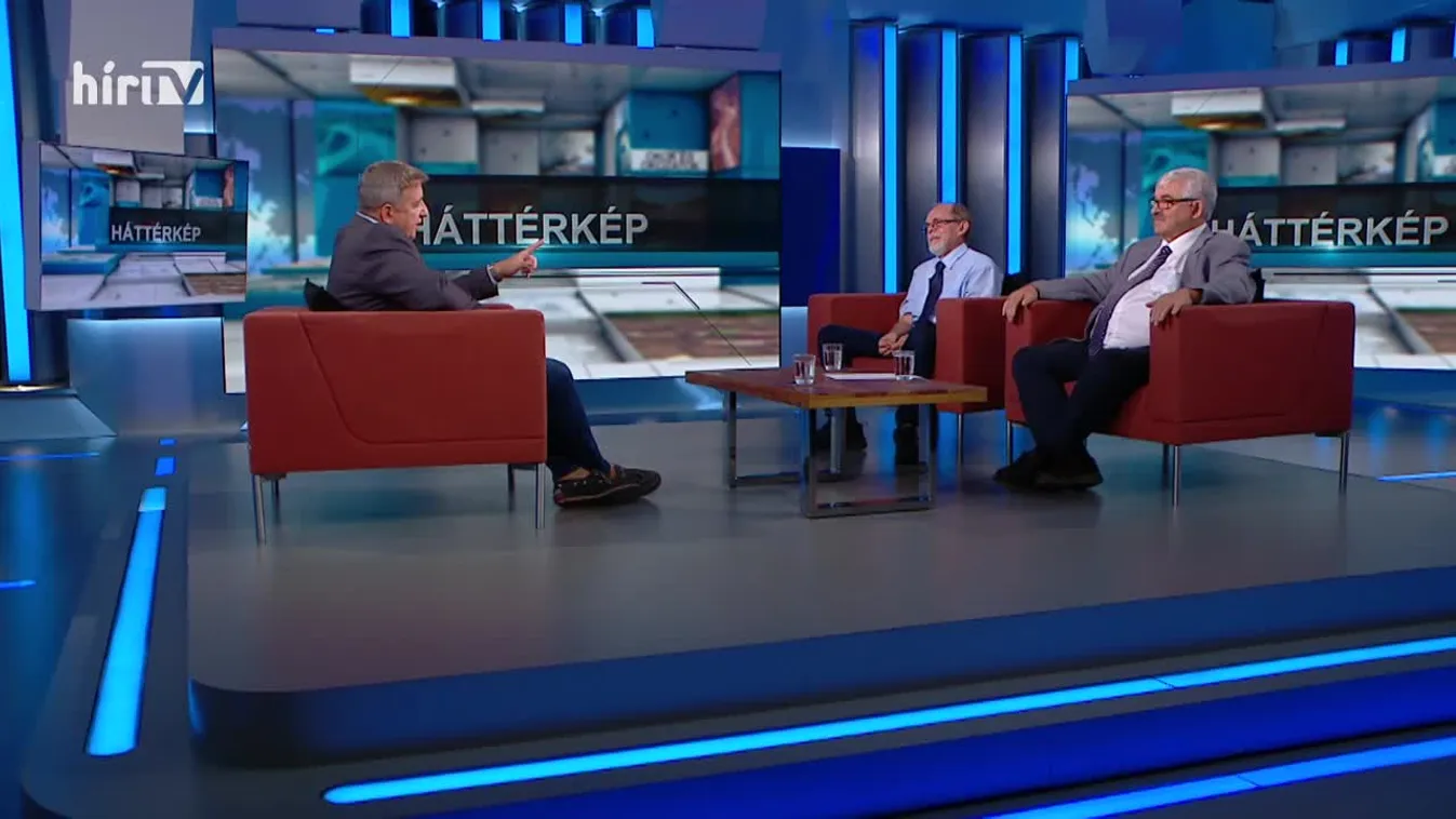 Háttérkép: Amerika előtt két út áll