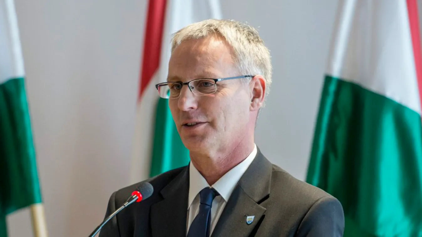 Soltész: 1,6 milliárd forintra pályázhatnak a nemzetiségi önkormányzatok