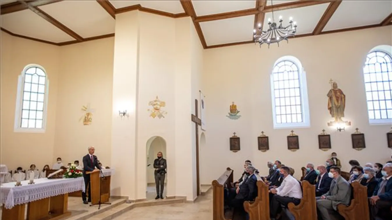 Felújították az ópusztaszeri templomot