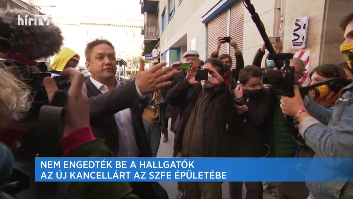 SZFE - Nem engedték be a hallgatók az új kancellárt az épületbe