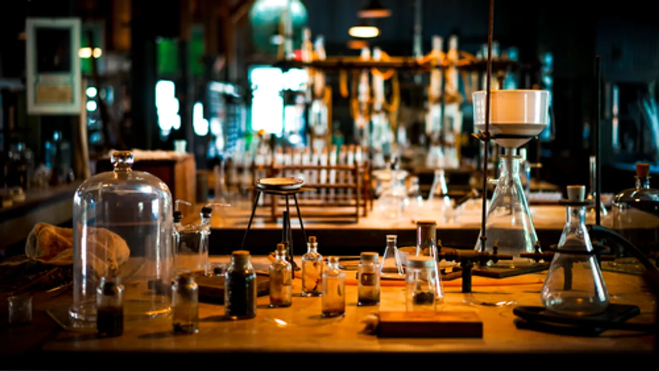 Új pszichoaktív anyaggal kereskedő bűnbandára csaptak le a rendőrök